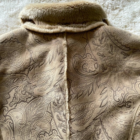 eStudio Faux Fur Beige Suede Jacket with Floral Print Size Medium - Picture 4 of 13